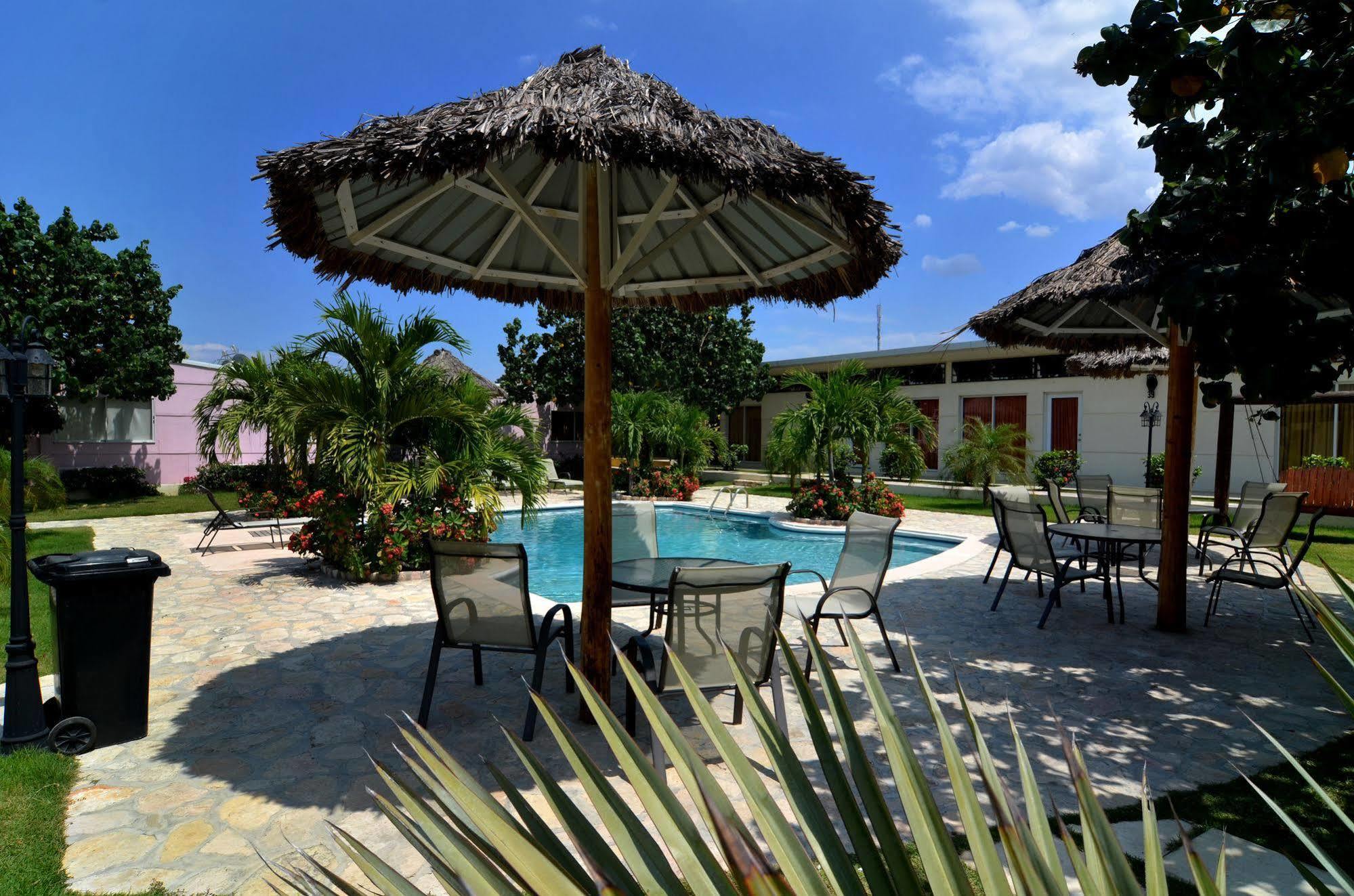 Executive Villas Port-au-Prince Esterno foto